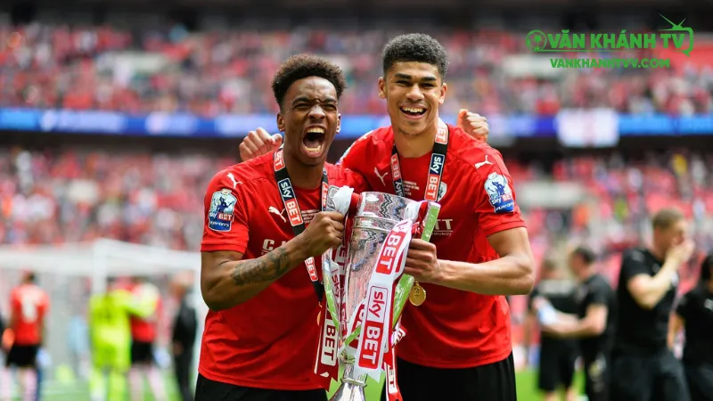 Barnsley gặp nhiều bất lợi khi thiếu vắng trụ cột và phải đối đầu đối thủ Premier League.