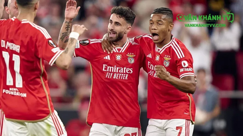 Benfica áp đảo với phong độ ấn tượng và lợi thế sân nhà