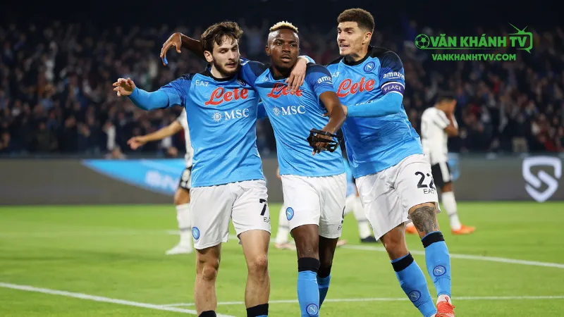 Victor Osimhen sẽ tiếp tục phong độ ấn tượng trong màu áo Napoli.
